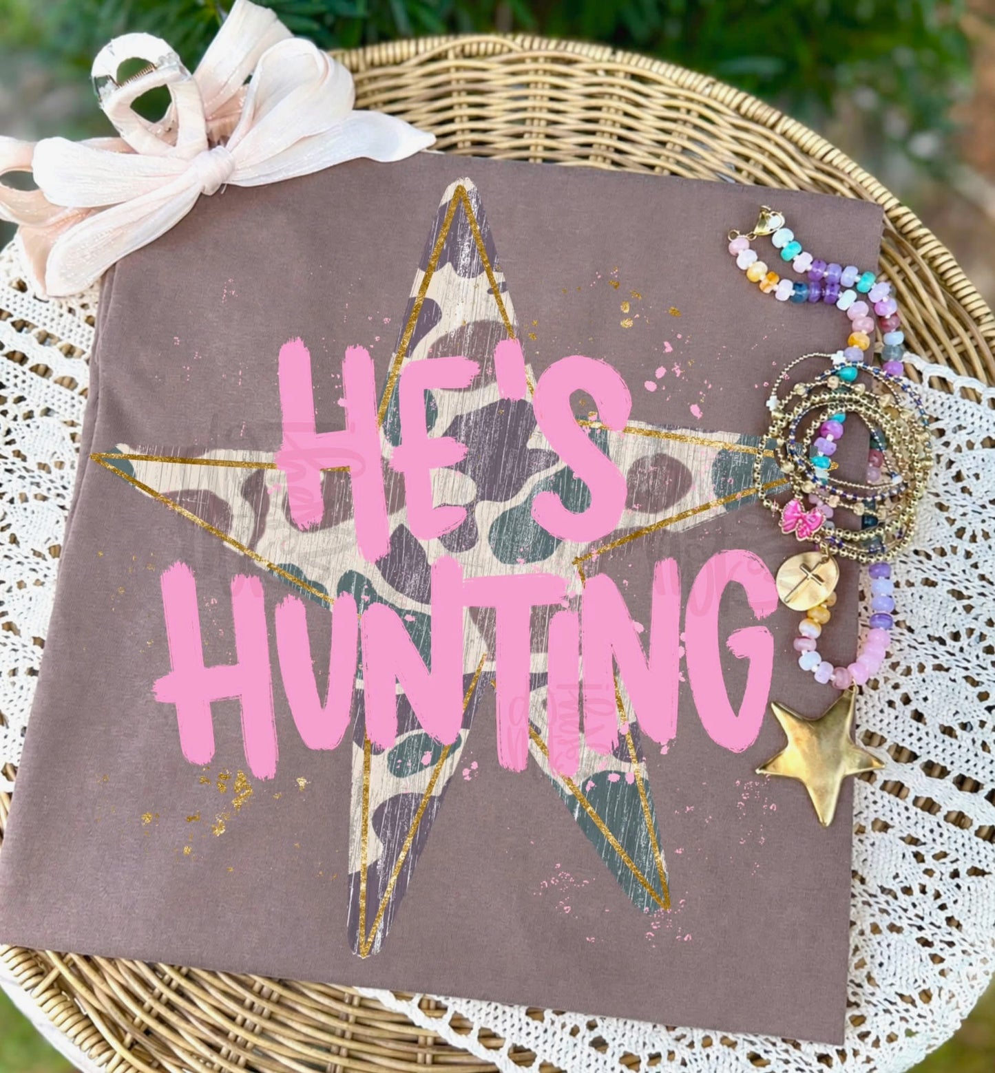 He’s hunting weekend tee
